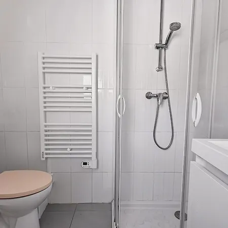 Authentique Canetoise Proche Plage, Terrasse, Clim Holiday home Canet-en-Roussillon