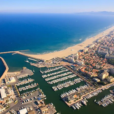 Authentique Canetoise Proche Plage, Terrasse, Clim Holiday home Canet-en-Roussillon
